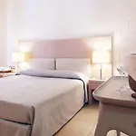 Tenuta Monacelle 4*