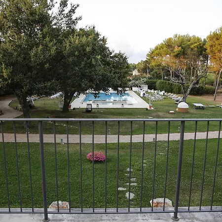 Tenuta Monacelle منتجع 4*